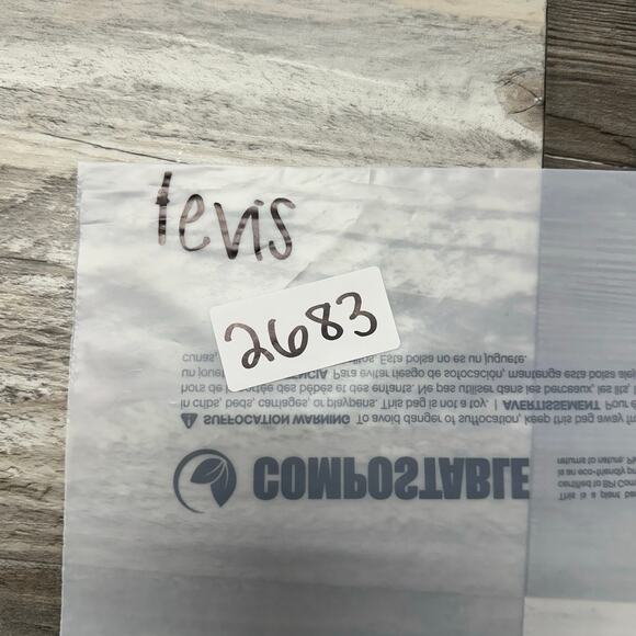 Levis Premium Faded Black Womens 28 Middy Straight Mid Rise Denim Jeans‎ Red Tab - Picture 10 of 14